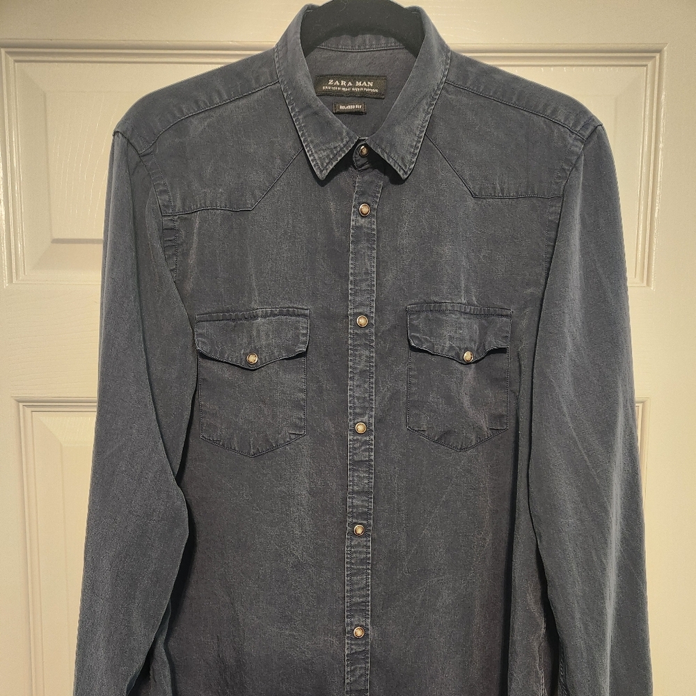Zara Man Relaxed Fit Western Shirt Metal Snap Buttons Stone Detail Gray